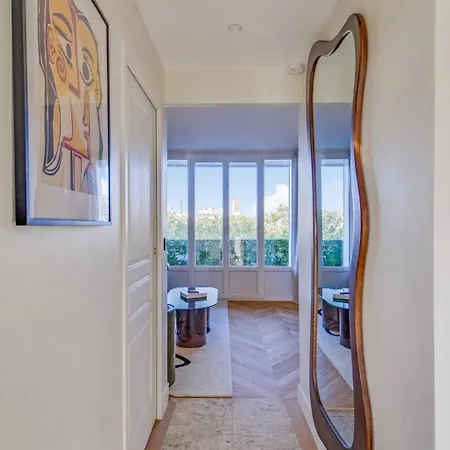 Magnifique Appartement- Eiffel View Boulogne-Billancourt